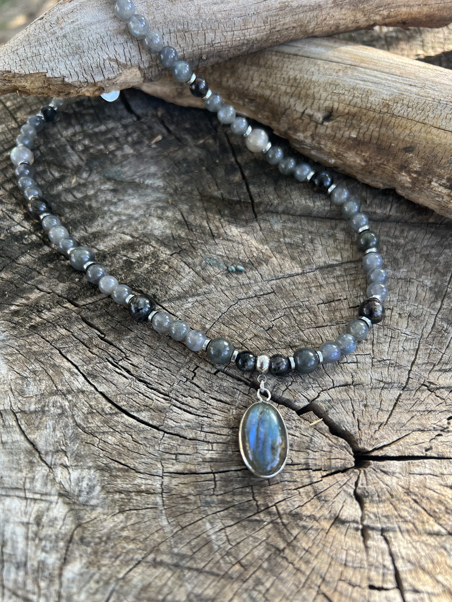 Collier Labradorite et Astrophyllite – Image 4