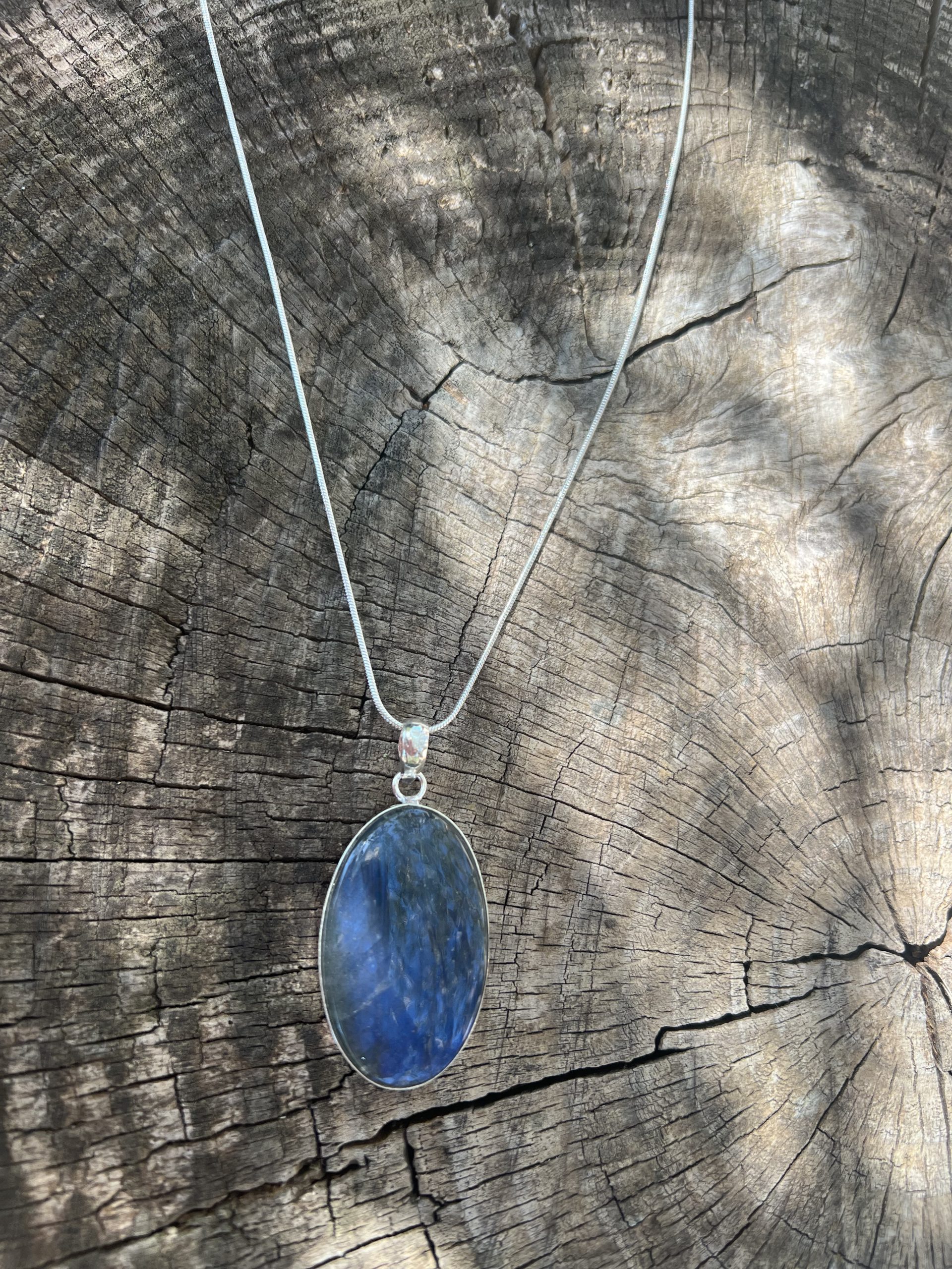 Pendentif Ovale Labradorite sur Chaine en argent 925 – Image 3