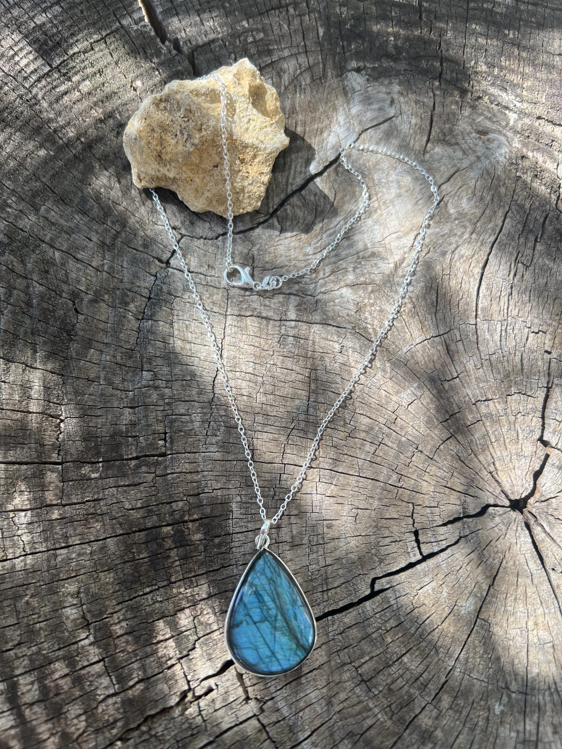 Pendentif Goutte Labradorite sur Chaine en argent 925 – Image 3